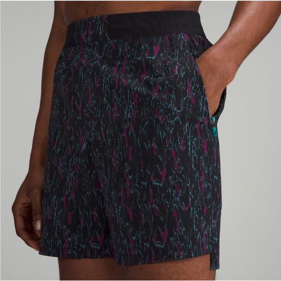 Lululemon Men’s License to Train Linerless Abstract Print Short 7” Small - Picture 1 of 7